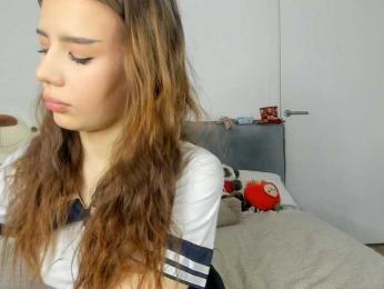 dolly-ll — Bongacams recorded stream image, 10.03.2025 13:20