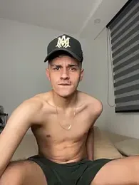 bastia_noooo — Stripchat recorded stream image, 06.06.2026 05:50