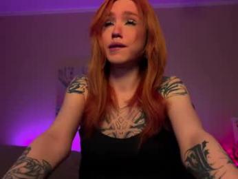 twiinkie_pie — Chaturbate recorded stream image, 06.06.2026 16:10