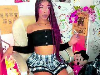 blooond — Camsoda recorded stream image, 07.06.2026 00:40