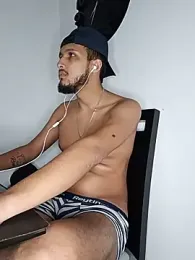 mosmar_20 — Stripchat recorded stream image, 08.06.2026 21:20