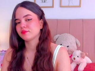 Bella Fontana — Flirt4free recorded stream image, 09.06.2026 17:50
