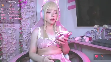 victoriabb28 — Stripchat recorded stream image, 10.06.2026 03:30