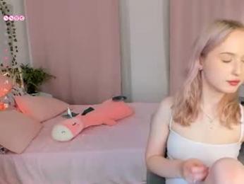 lisaluve — Chaturbate recorded stream image, 10.06.2026 21:20