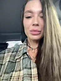 Emma_Catt — Stripchat recorded stream image, 11.06.2026 03:50