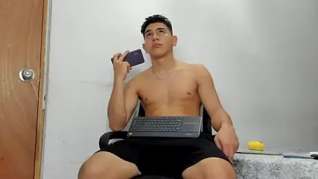 andrew_rose_ — Stripchat recorded stream image, 13.06.2026 03:00