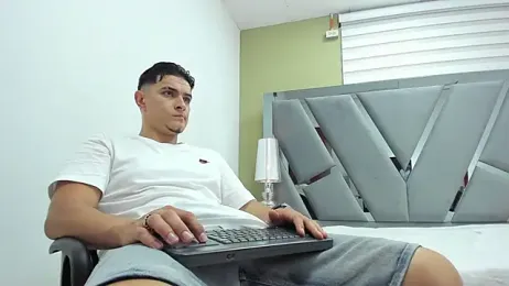 DAVID_VICTORIAA — Stripchat recorded stream image, 13.06.2026 13:10