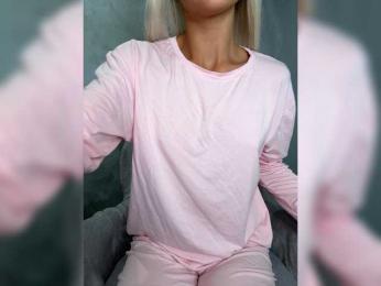 Viki-05 — Bongacams recorded stream image, 14.06.2026 12:50