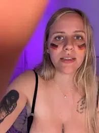 lunawolf21 — Stripchat recorded stream image, 15.06.2026 06:30