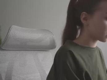 monnymoonn — Chaturbate recorded stream image, 16.06.2026 06:00