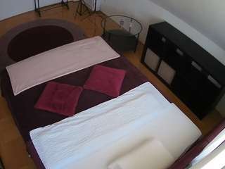 voyeurcam-julmodels-whitebed-2 — Camsoda recorded stream image, 16.06.2026 12:00
