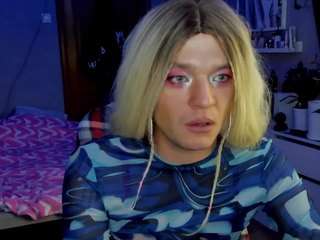 model3456 — Camsoda recorded stream image, 17.06.2026 00:30