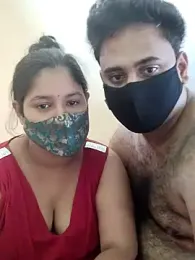 IND_COUPLE1 — Stripchat recorded stream image, 19.06.2026 07:10