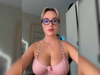 Mila-m — Bongacams recorded stream image, 19.06.2026 13:40