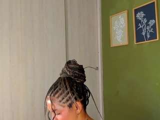 karlyee — Camsoda recorded stream image, 20.06.2026 01:40
