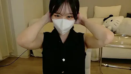 R-bonbon — Stripchat recorded stream image, 23.06.2026 10:30
