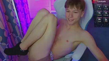 cuMte_boy — Stripchat recorded stream image, 25.06.2026 01:20