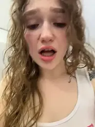 RussianWoman — Stripchat recorded stream image, 25.06.2026 02:10