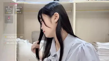 yueyue2003 — Stripchat recorded stream image, 26.06.2026 12:00