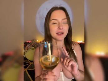 Lisuniyaa — Bongacams recorded stream image, 26.06.2026 21:20