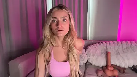 meggsworld — Stripchat recorded stream image, 27.06.2026 13:50