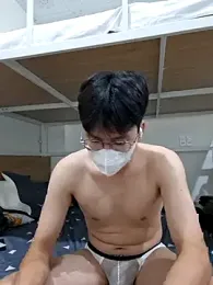Gwencloudy — Stripchat recorded stream image, 04.07.2026 14:10