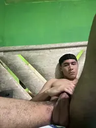 follladorr — Stripchat recorded stream image, 06.07.2026 02:30