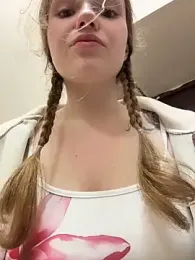 RussianWoman — Stripchat recorded stream image, 06.07.2026 01:10