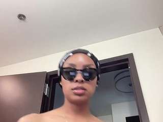 carmensindiego — Camsoda recorded stream image, 11.03.2025 20:10