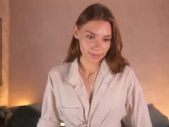 _vi_vi_ — Chaturbate recorded stream image, 13.07.2026 18:00