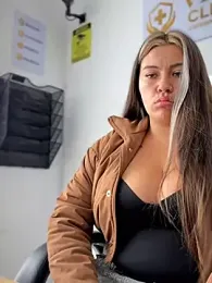 LIZ-06_ — Stripchat recorded stream image, 14.07.2026 12:30
