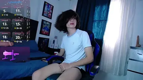 andyboy- — Stripchat recorded stream image, 16.07.2026 22:40