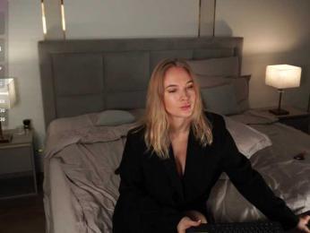 Eseniyavl — Bongacams recorded stream image, 12.03.2025 05:10