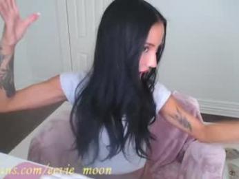 eevie_moon — Chaturbate recorded stream image, 21.07.2026 05:10