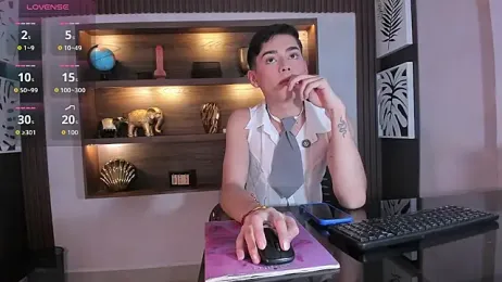 Maxi_little — Stripchat recorded stream image, 21.07.2026 20:20