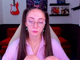 lexi-split — Camsoda recorded stream image, 26.07.2026 01:00