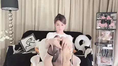 lvy-w — Stripchat recorded stream screenshot (12 Mar 2025)