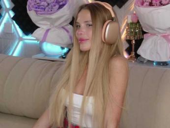 ALVUWKA — Bongacams recorded stream image, 27.07.2026 07:00
