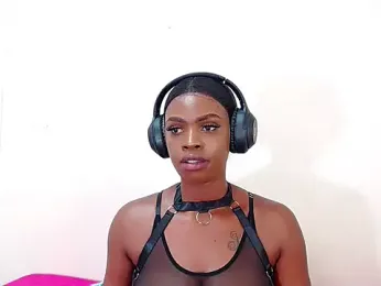 LuciousLips96 — Stripchat recorded stream image, 12.03.2025 08:40