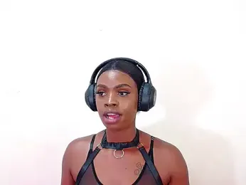 LuciousLips96 — Stripchat recorded stream image, 12.03.2025 08:40