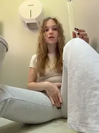 RussianWoman — Stripchat recorded stream image, 01.08.2026 01:10