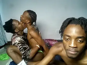 threemanias — Stripchat recorded stream image, 02.08.2026 01:40