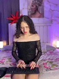 pinky_peach — Stripchat recorded stream image, 02.08.2026 05:00