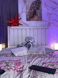 pinky_peach — Stripchat recorded stream image, 02.08.2026 05:00