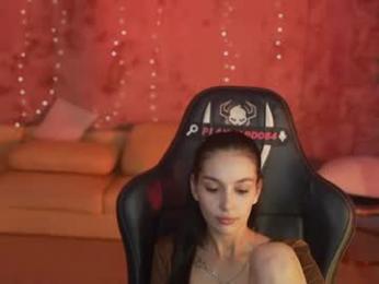 anabel054 — Chaturbate recorded stream image, 03.08.2026 03:00