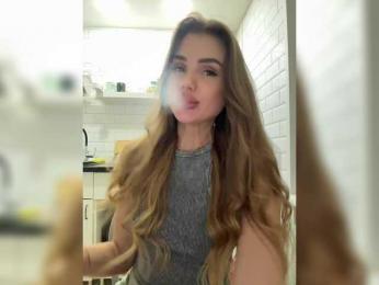 SweetyMia — Bongacams recorded stream screenshot (02 Feb 2025)