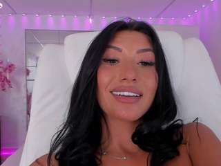 diamondt33n — Camsoda recorded stream image, 05.08.2026 07:00