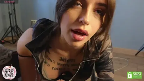 Deeptalkss — Stripchat recorded stream image, 05.08.2026 08:10