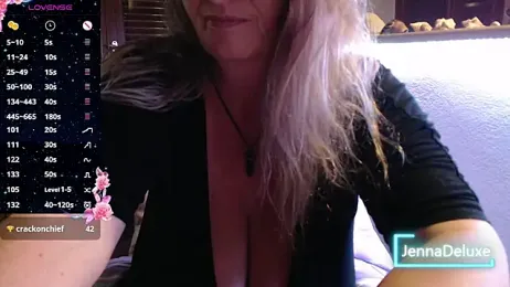 JennaDeluxe — Stripchat recorded stream image, 05.08.2026 23:30