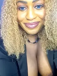 AmazonianMistress — Stripchat recorded stream image, 06.08.2026 17:10